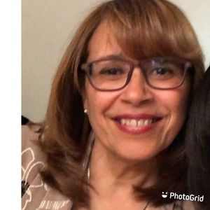 Meet your Posher, Ilia